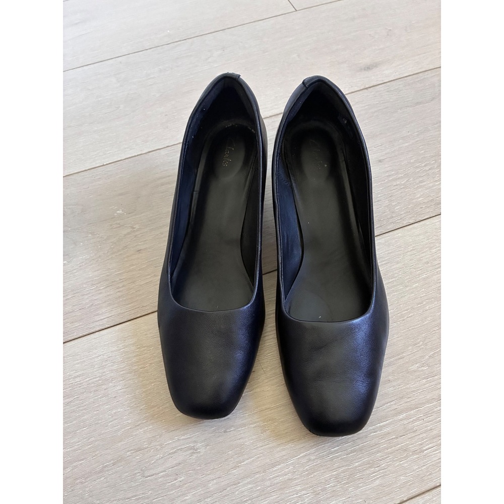 Clarks Womens Black Leather Block Heel Pumps Round Toe Shoes Size 9 M